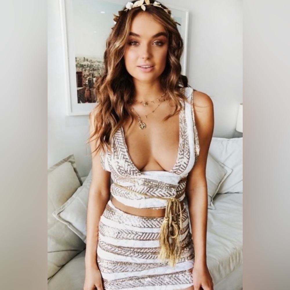 Gold and white sequin top with tie tassel belt